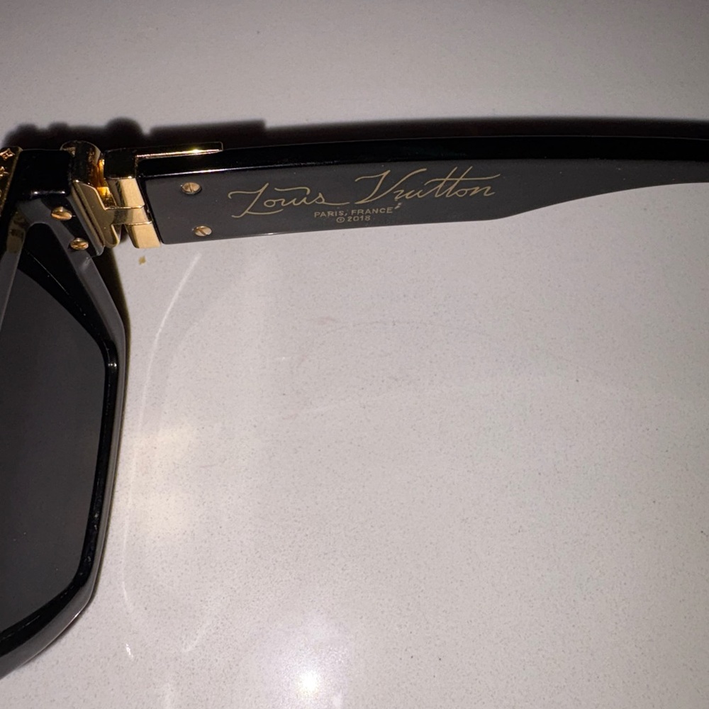 Louis Vuitton Black and Gold Women's Sunglasses - Picture 5 of 7
